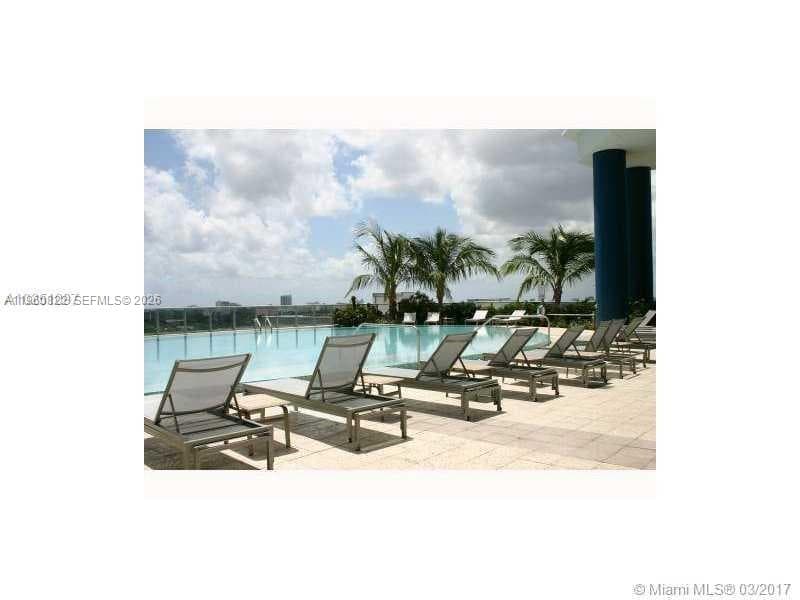 Latitude on the River · #2306 in Miami - Photo 4