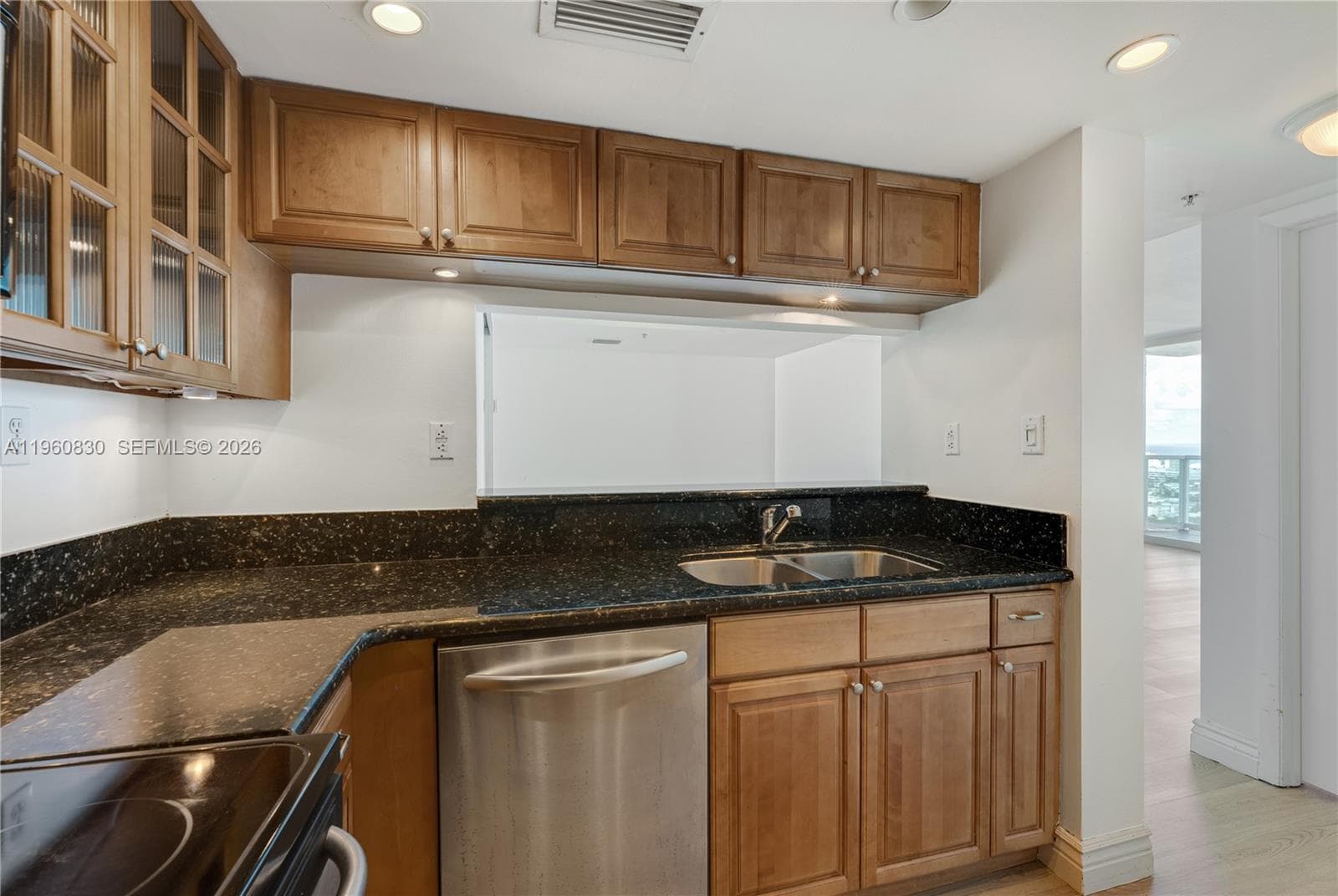 THE FLORIDIAN CONDO · #2406 in Miami Beach - Photo 12