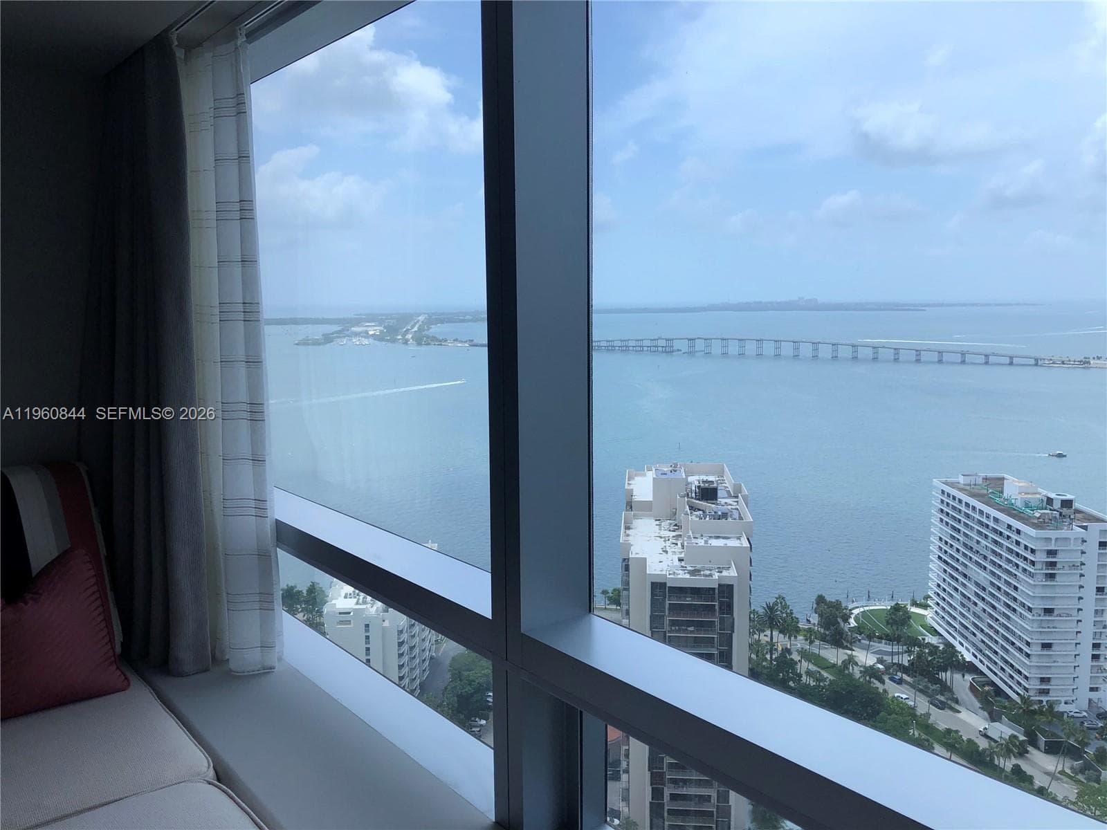 MILLENNIUM TOWER CONDOMIN · #3505 in Miami - Photo 9