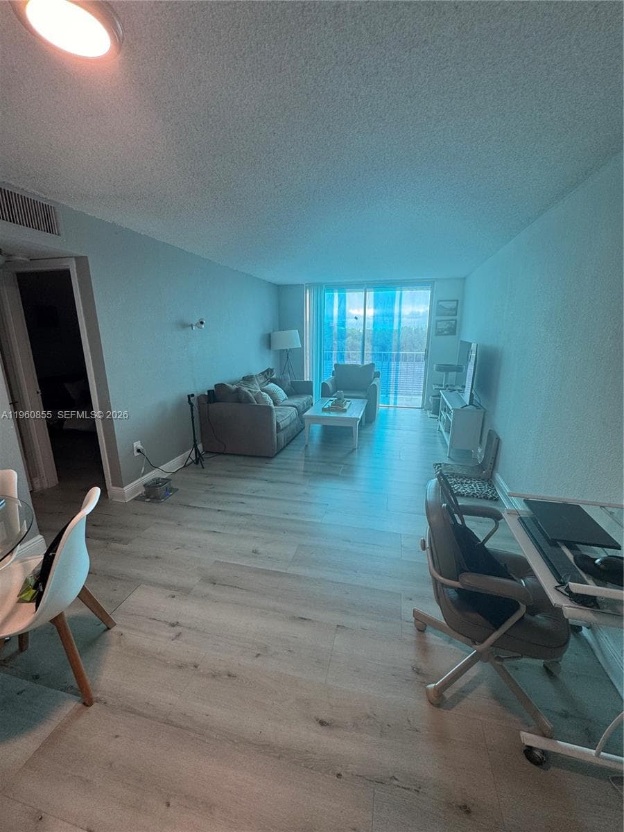 BAYVIEW PALMS CONDO · #510 in North Miami - Photo 3