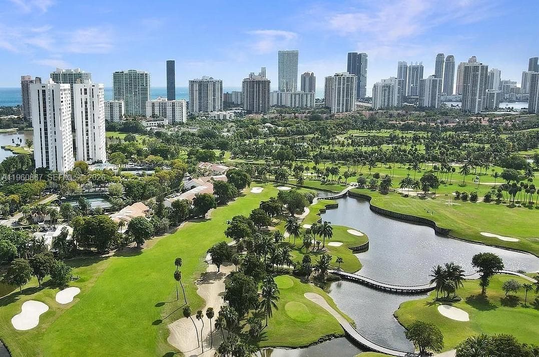 CORONADO CONDO · #1425 in Aventura - Photo 16