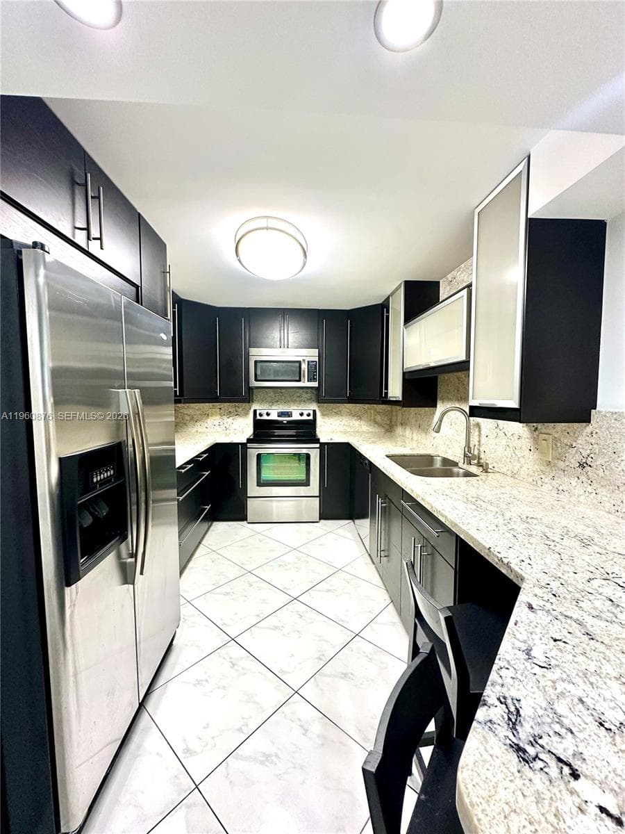 LA MER · #701 in Hallandale Beach - Photo 2