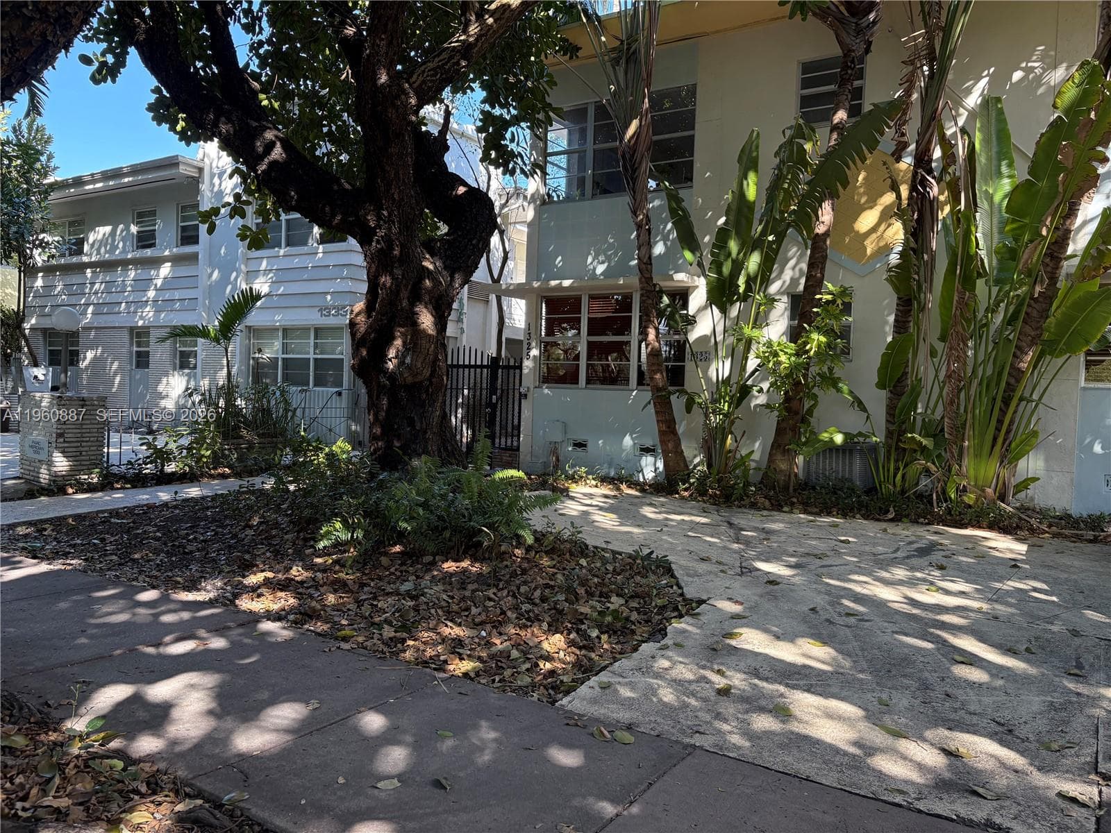 THE LESLIE CONDO · #4 in Miami Beach - Photo 10