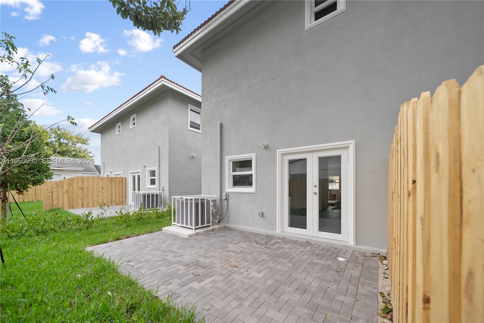 529 NW 56th St photo 15