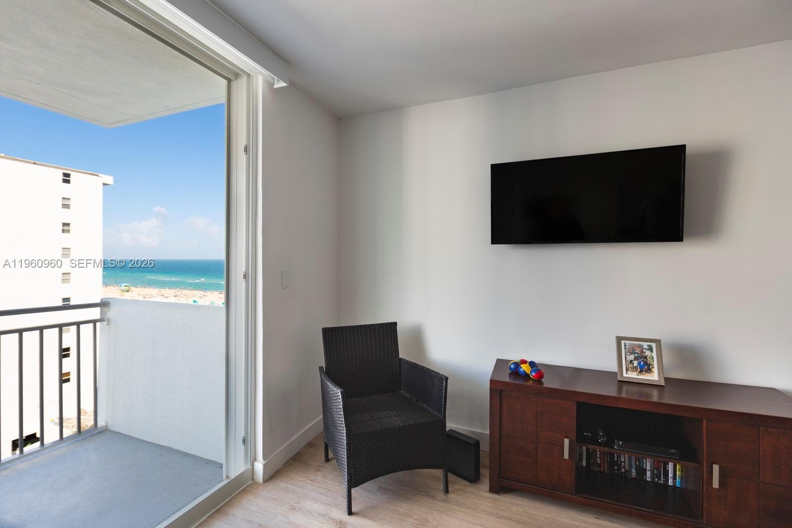 OCEAN POINT CONDO · #819 in Miami Beach - Photo 7