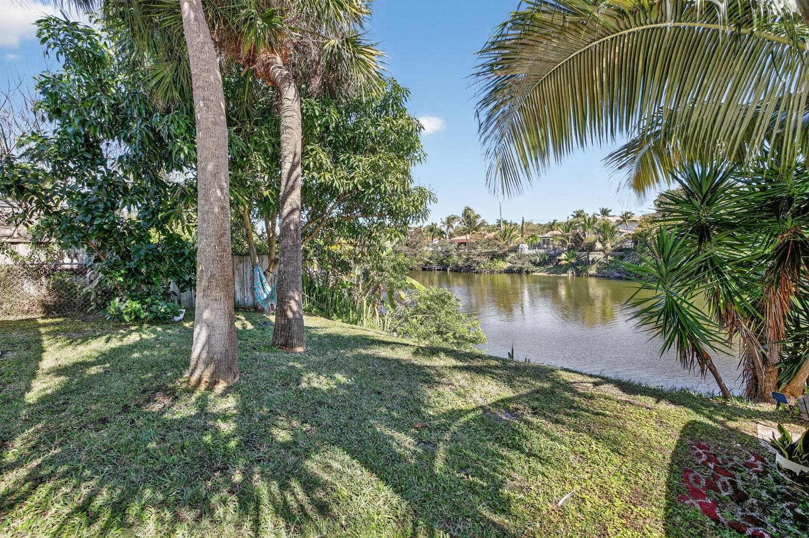 77-web-or-mls-A699A9623