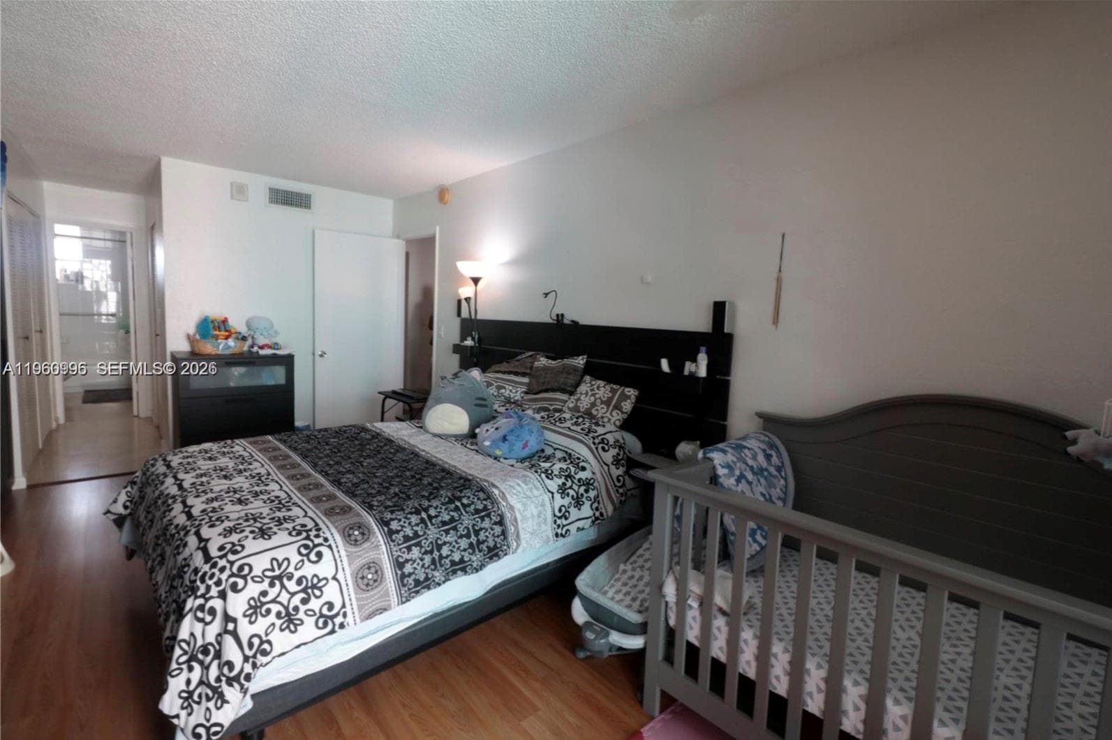 ISLAND SHORES CONDO · #707 in North Miami Beach - Photo 5