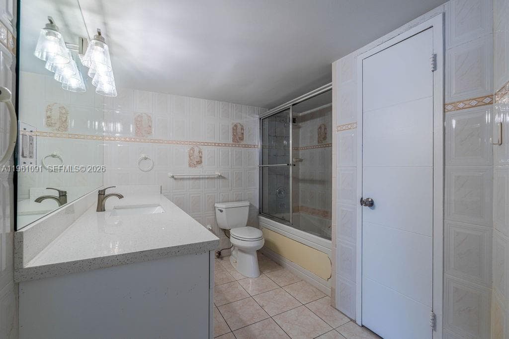 THE CARRIAGE HOUSE CONDO · #919 in Miami Beach - Photo 17