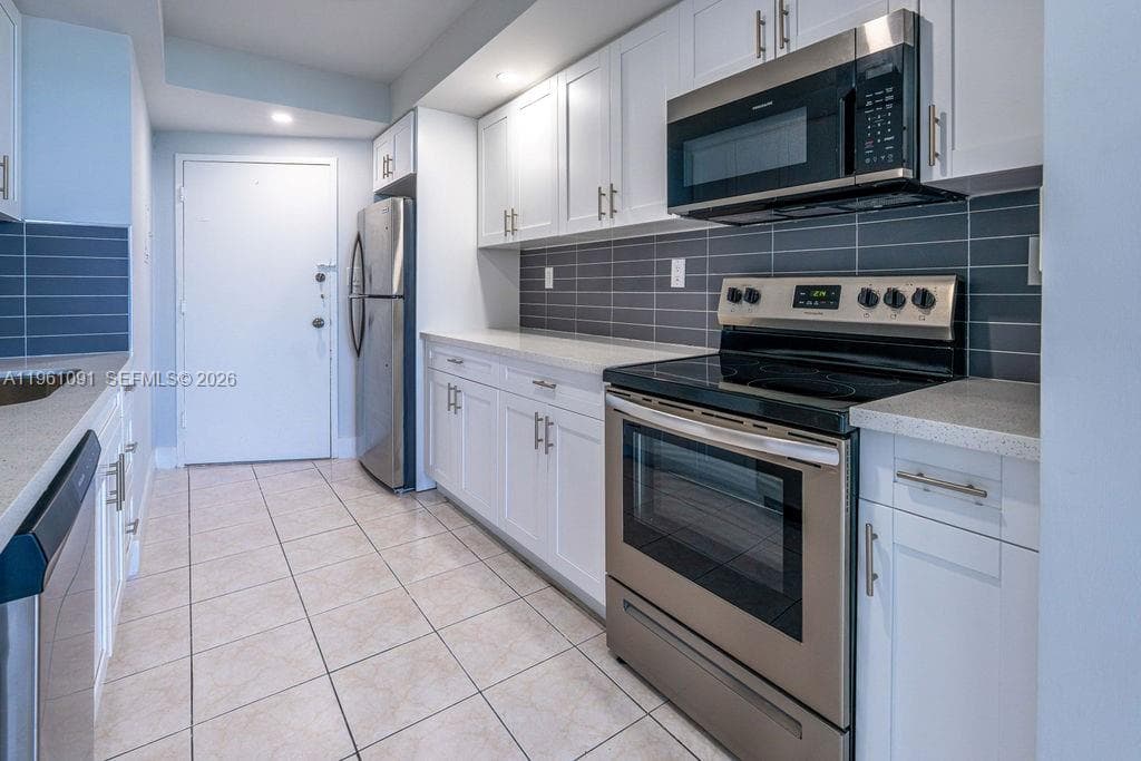 THE CARRIAGE HOUSE CONDO · #919 in Miami Beach - Photo 10