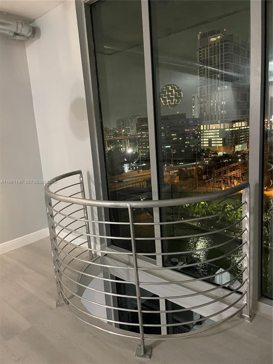 NEO VERTIKA CONDO · #1219 in Miami - Photo 16