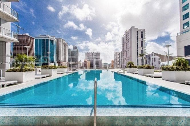 NEO VERTIKA CONDO · #1219 in Miami - Photo 25