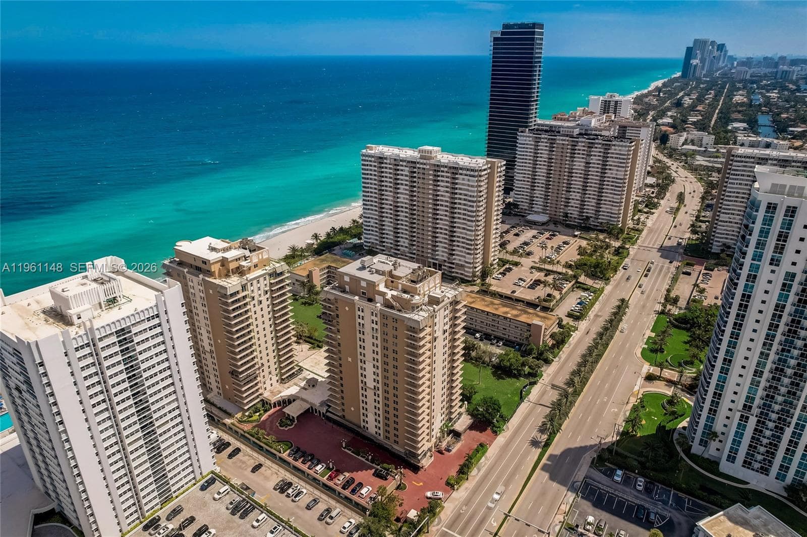 MALAGA TOWERS CONDO · #17D in Hallandale Beach - Photo 27