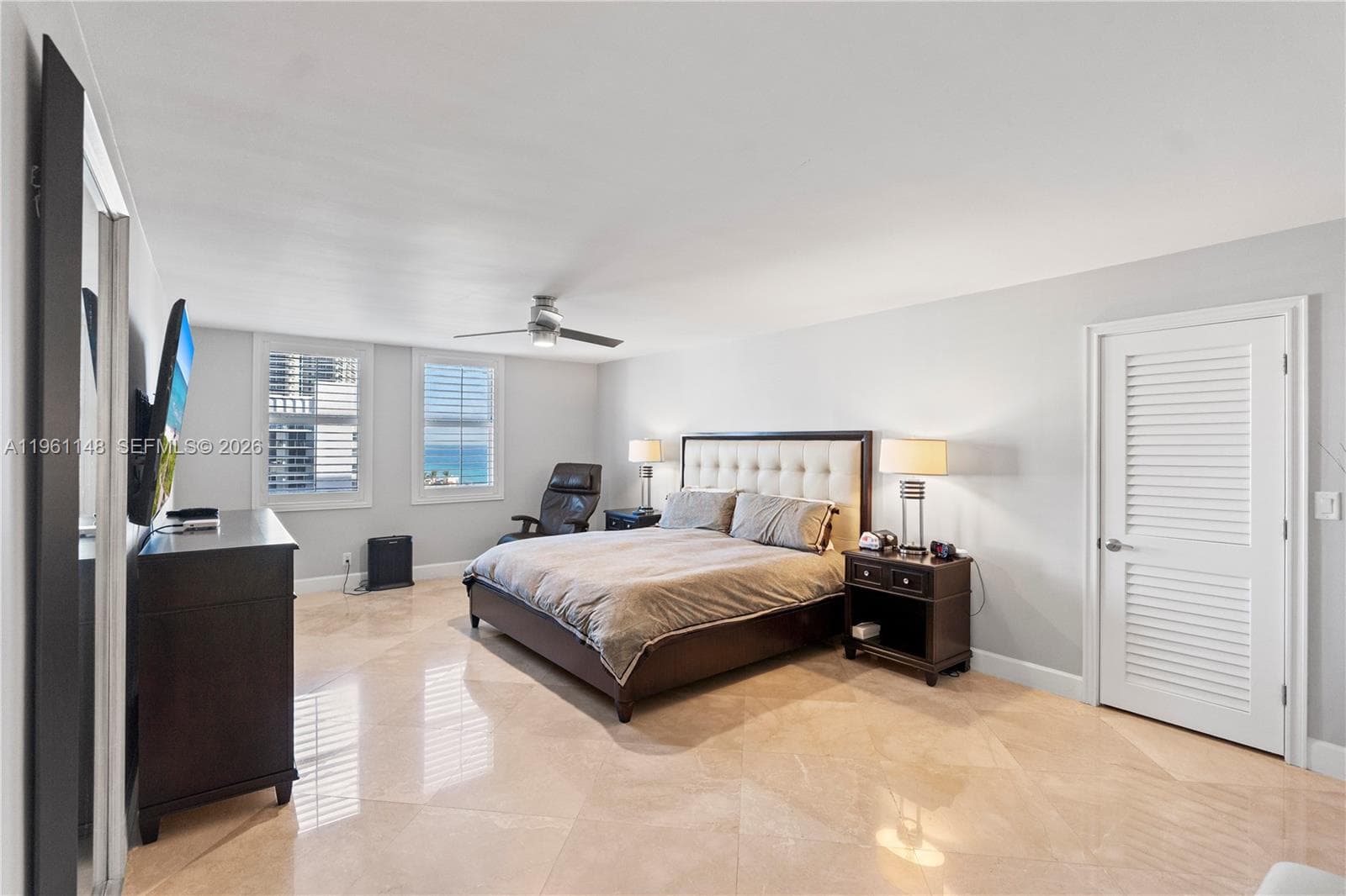 MALAGA TOWERS CONDO · #17D in Hallandale Beach - Photo 17