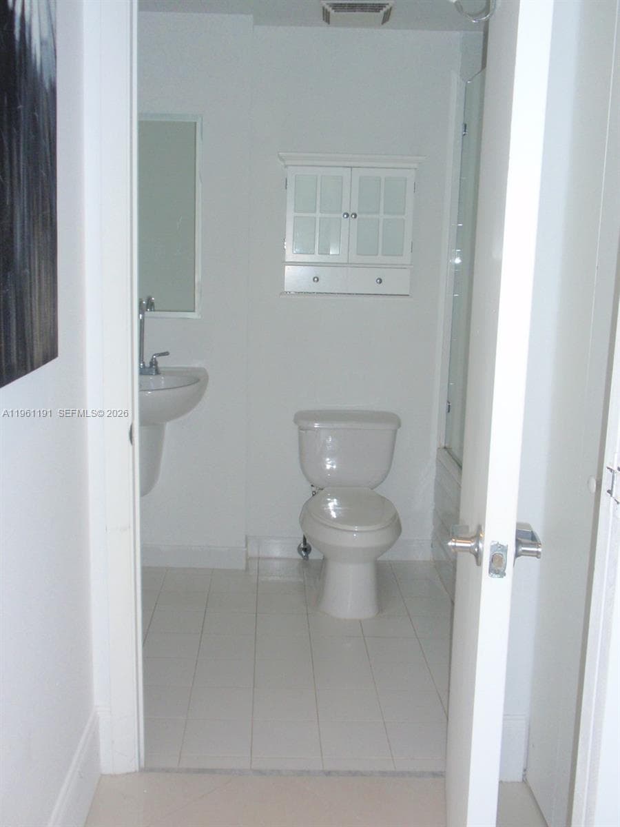 NEO VERTIKA CONDO · #1021 in Miami - Photo 12
