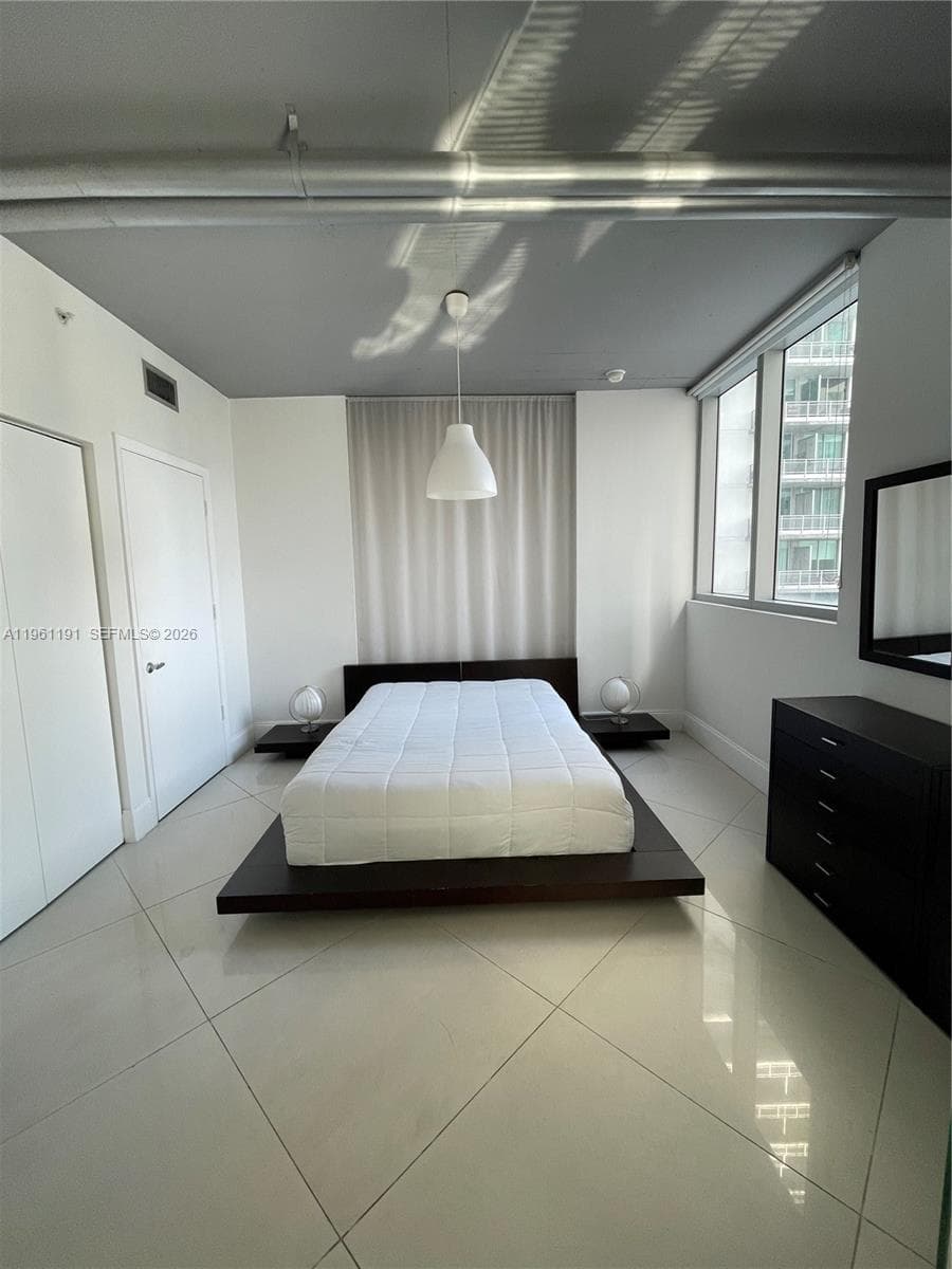 NEO VERTIKA CONDO · #1021 in Miami - Photo 9