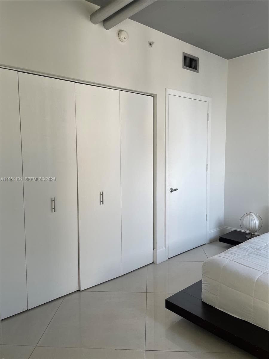 NEO VERTIKA CONDO · #1021 in Miami - Photo 8