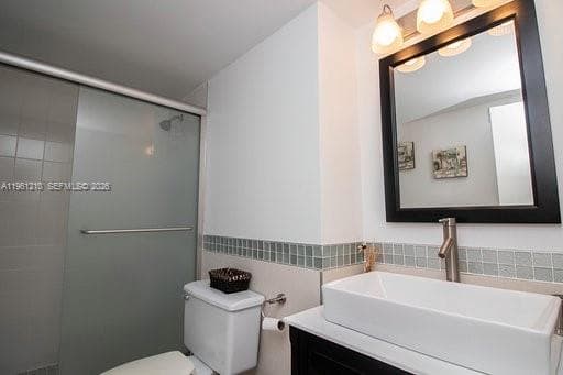 OLYMPUS CONDO · #622 in Hallandale Beach - Photo 28
