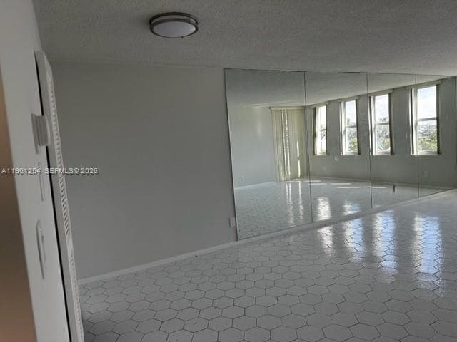 THE CARRIAGE HOUSE CONDO · #223 in Miami Beach - Photo 24