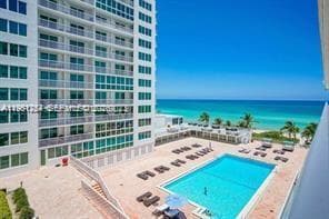 THE CARRIAGE HOUSE CONDO · #223 in Miami Beach - Photo 15
