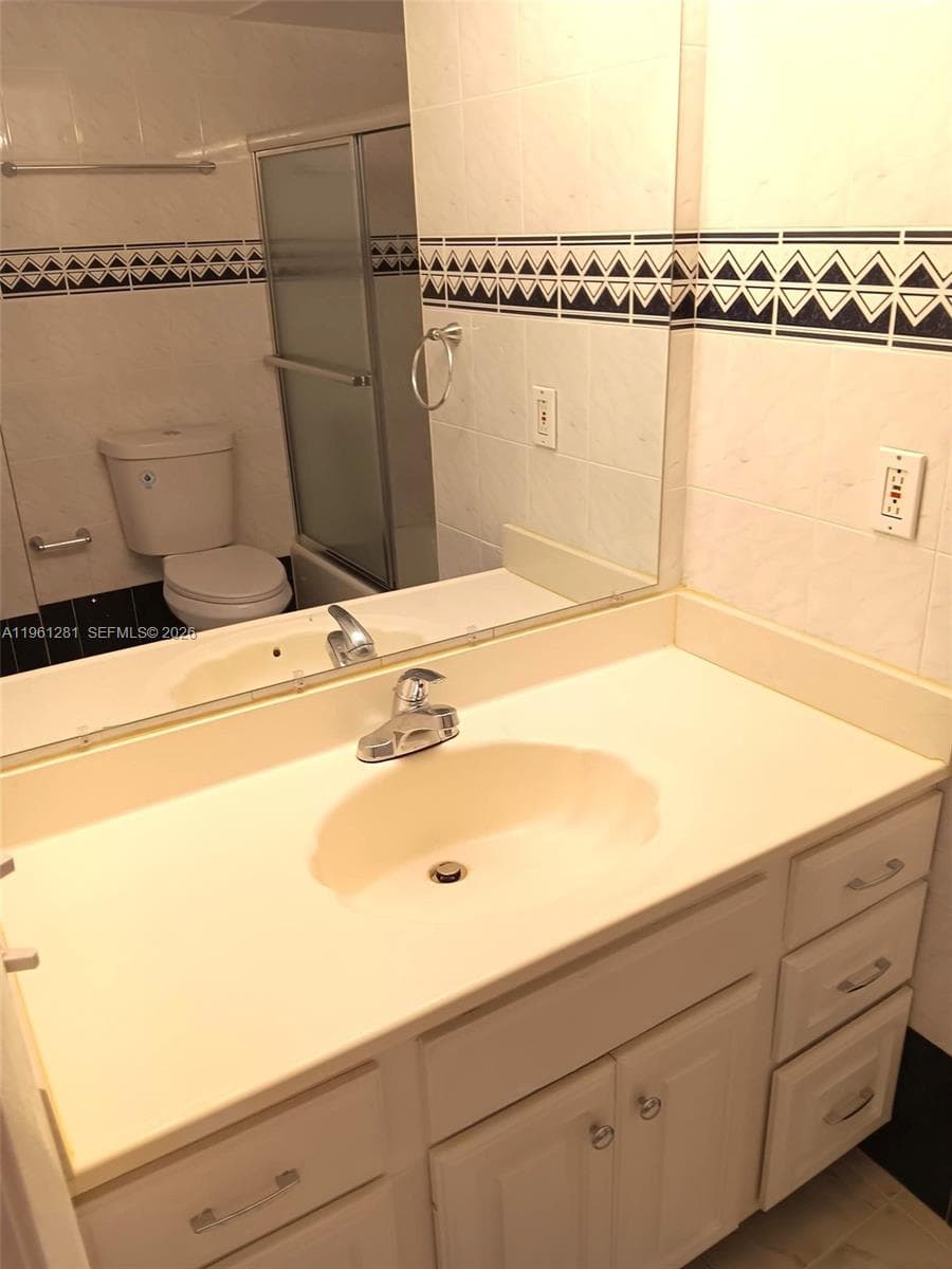 CORAL ISLE EAST CONDO · #1007 in North Miami Beach - Photo 23