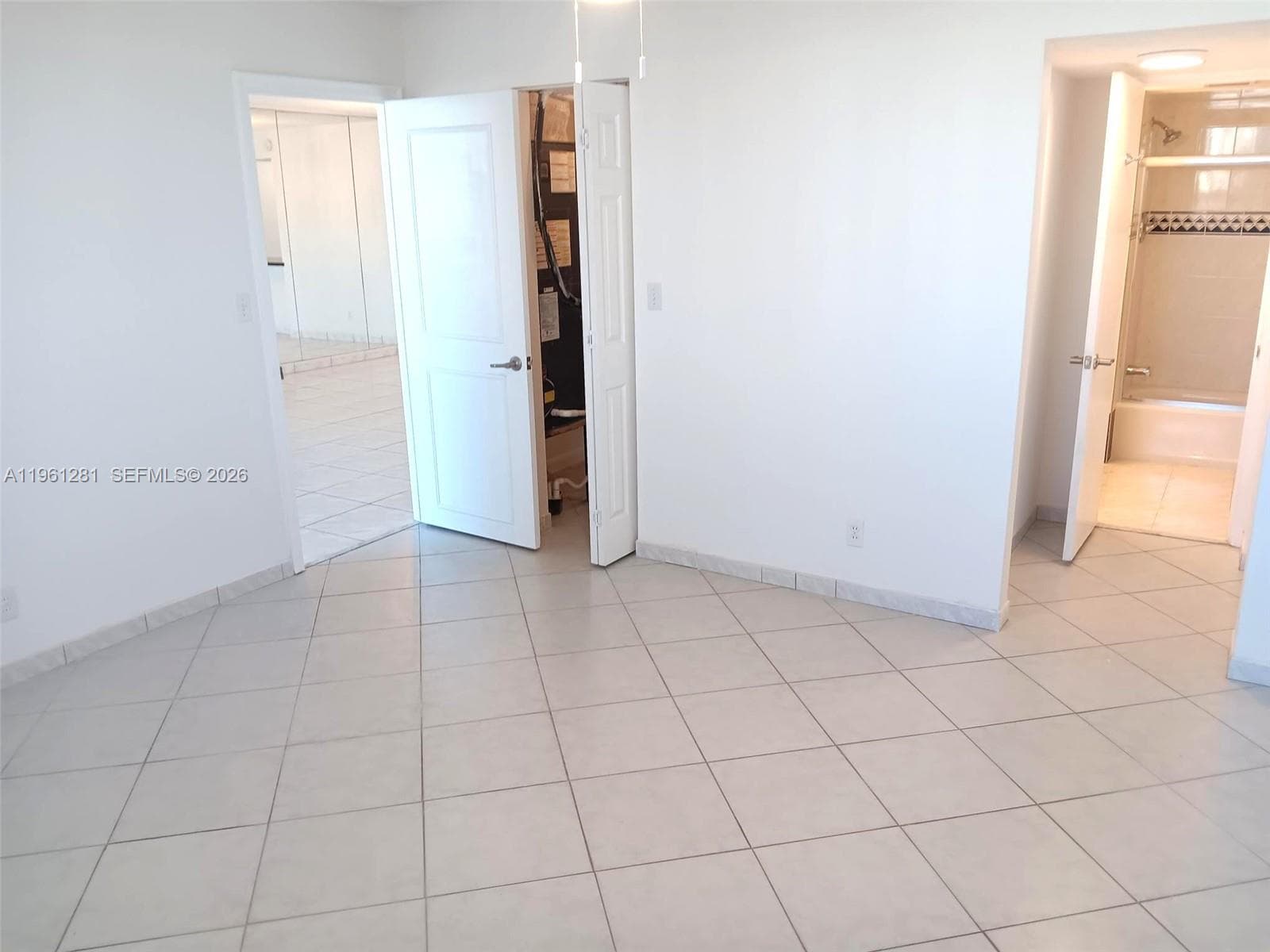 CORAL ISLE EAST CONDO · #1007 in North Miami Beach - Photo 17