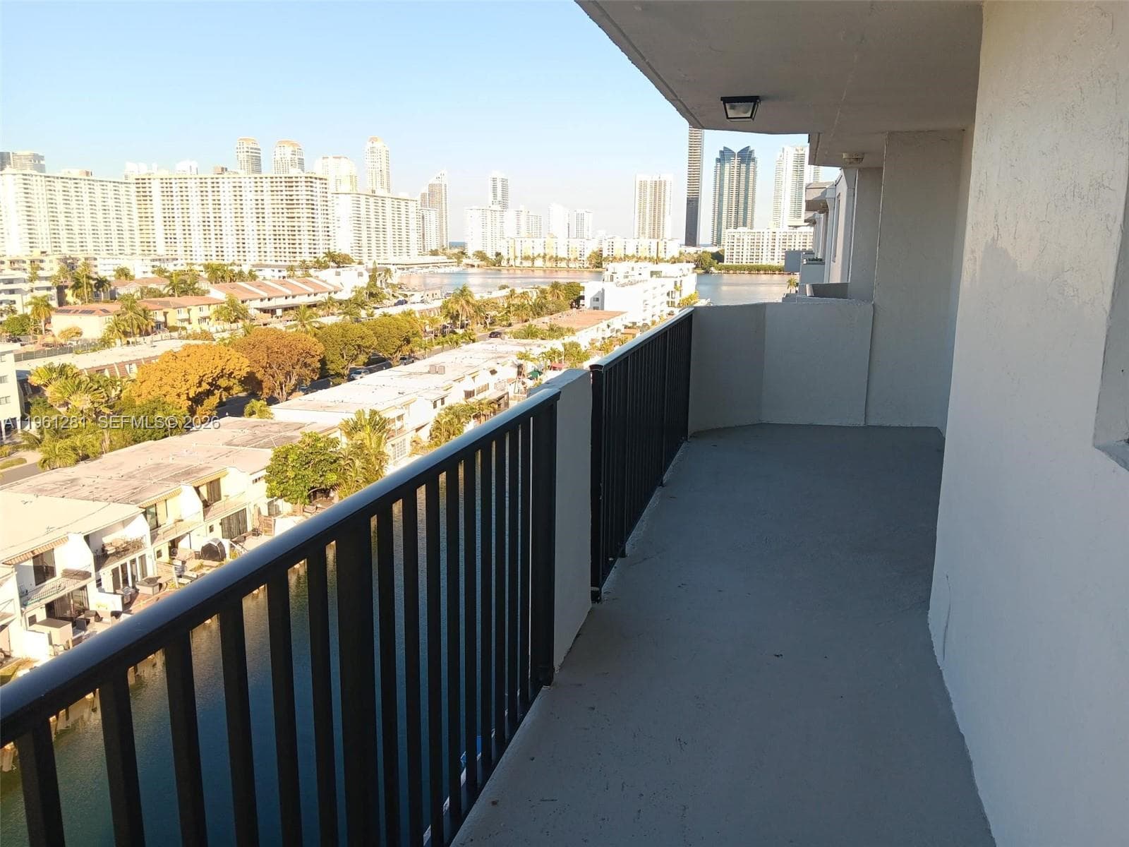 CORAL ISLE EAST CONDO · #1007 in North Miami Beach - Photo 11