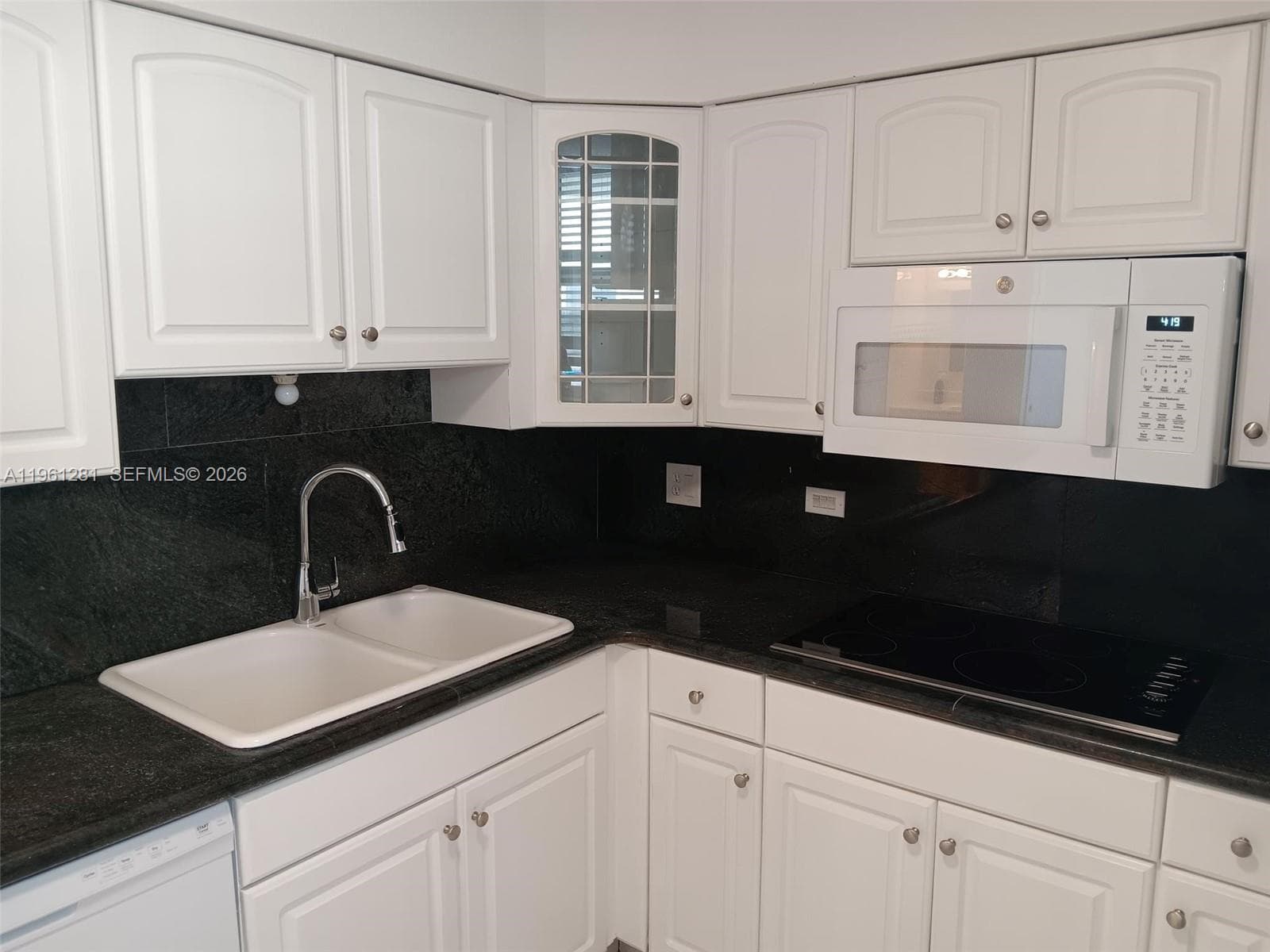 CORAL ISLE EAST CONDO · #1007 in North Miami Beach - Photo 4