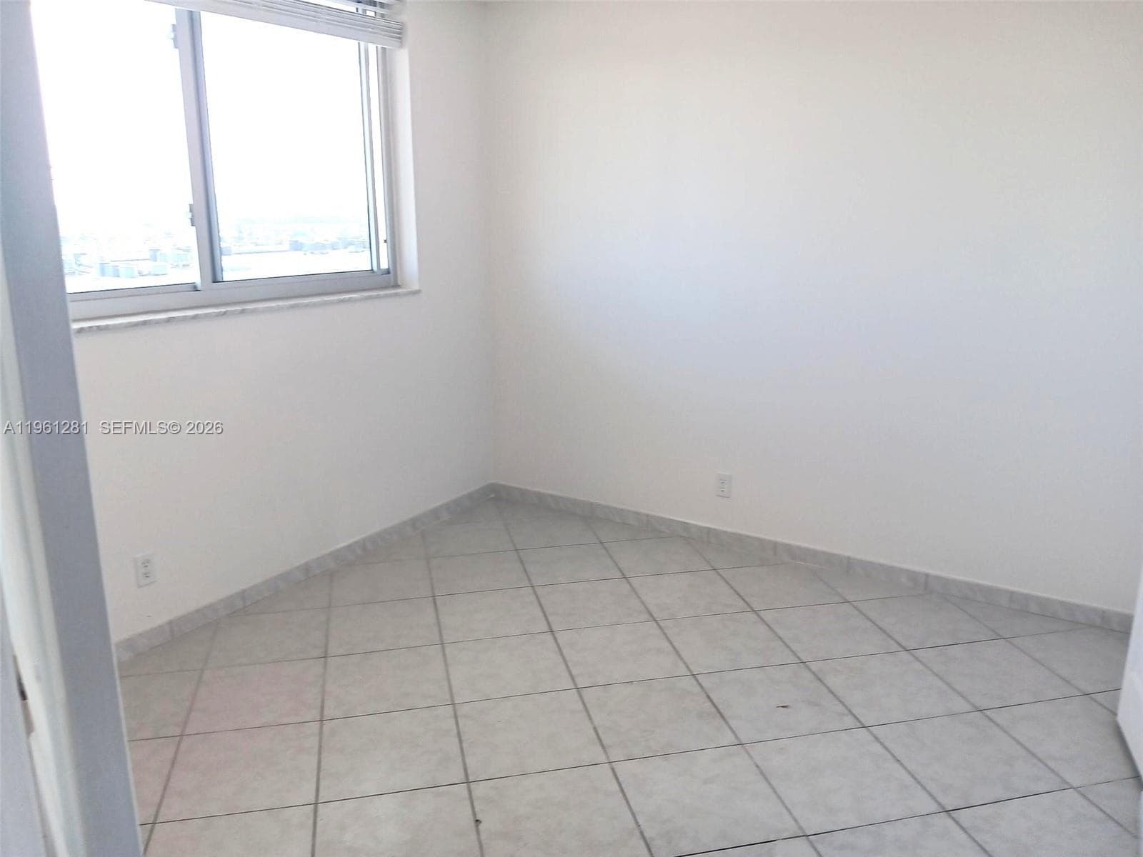CORAL ISLE EAST CONDO · #1007 in North Miami Beach - Photo 21