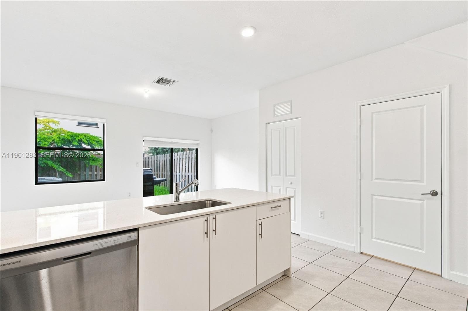 11831 SW 246th Ter photo 12