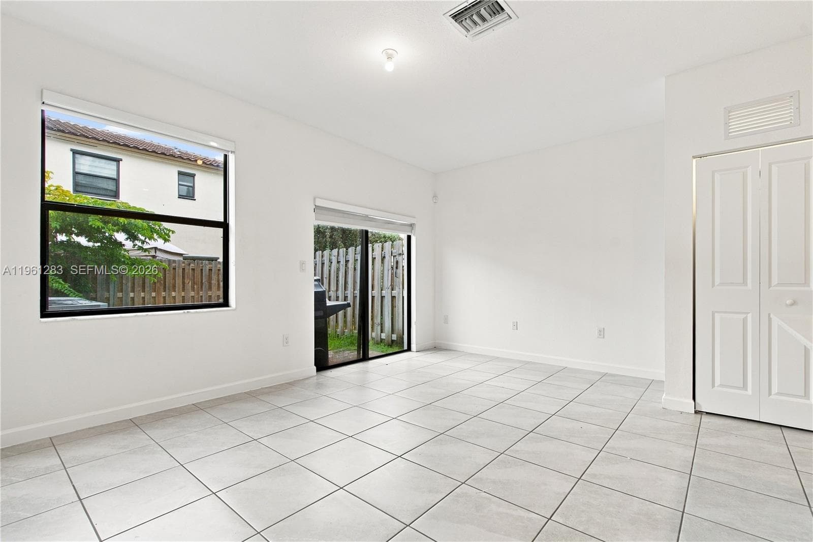 11831 SW 246th Ter photo 7