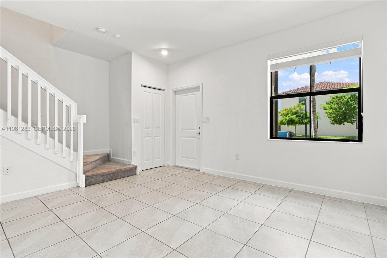 11831 SW 246th Ter photo 5