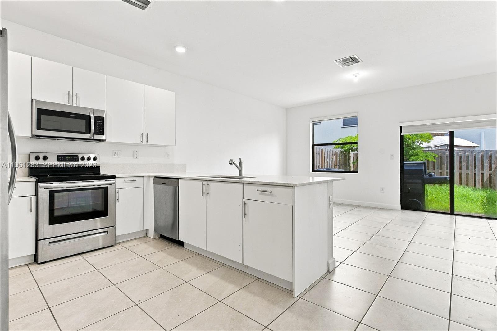 11831 SW 246th Ter photo 10