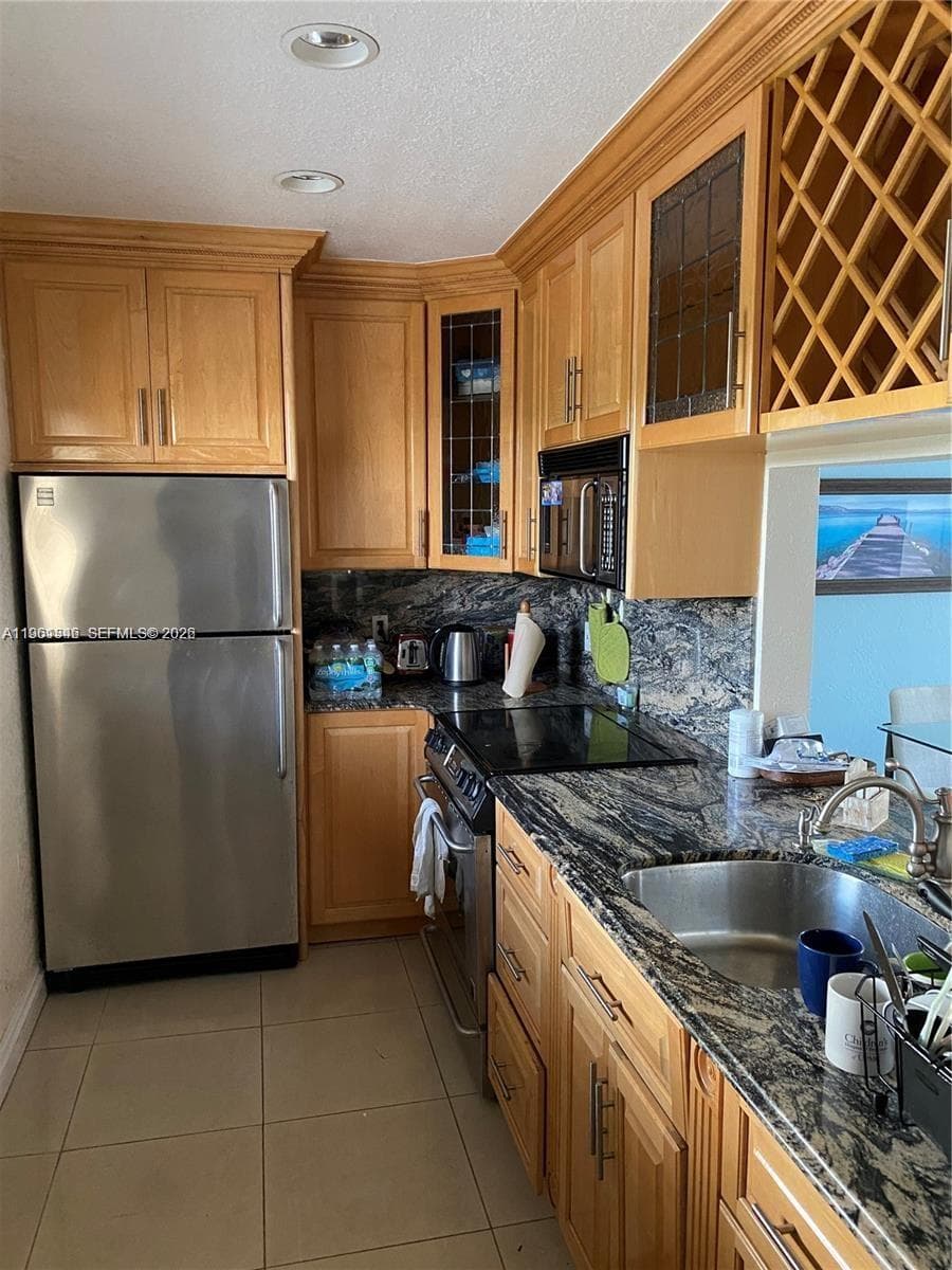BAYVIEW POINT SOUTH CONDO · #407 in North Miami Beach - Photo 5