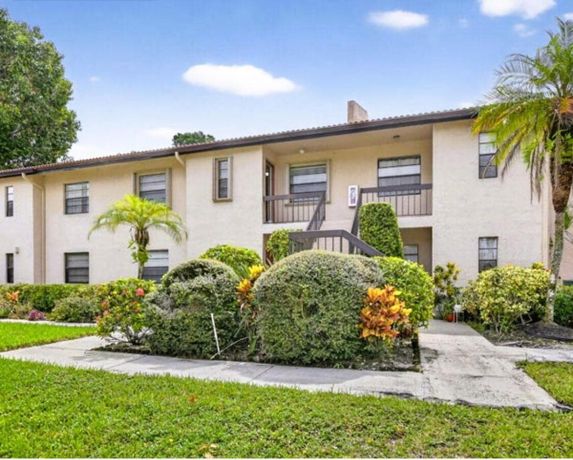 NICE CURB APPEAL