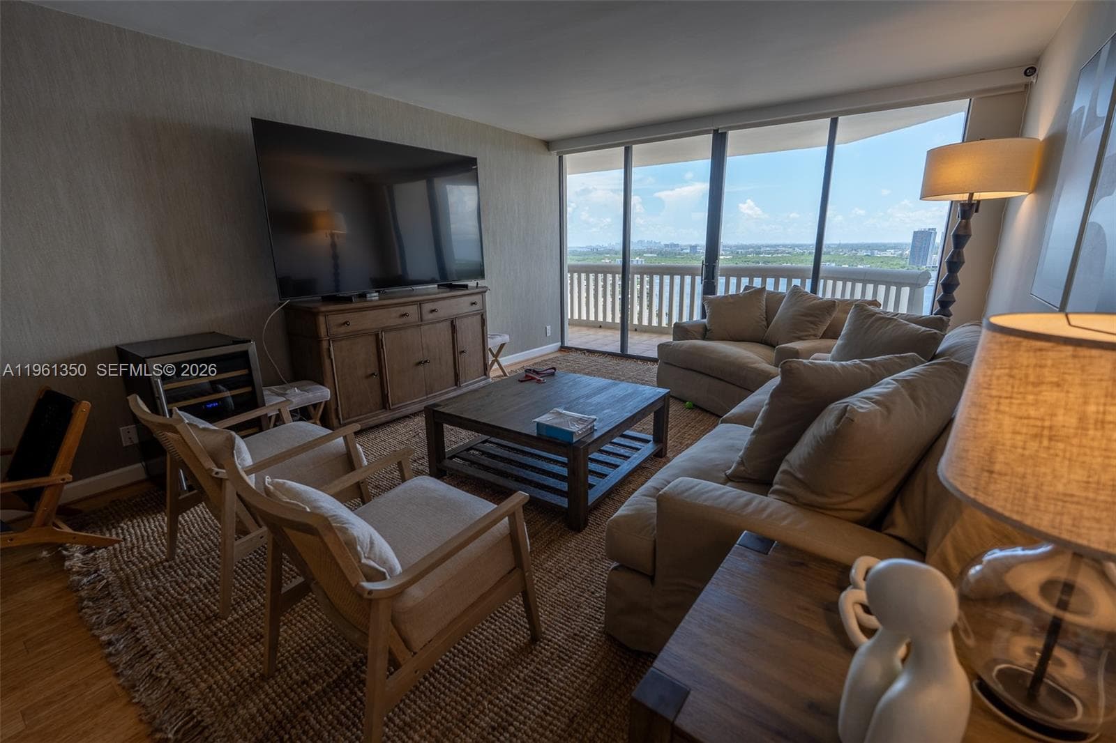 1000 ISL BLVD WILLIAMS IS · #2812 in Aventura - Photo 2