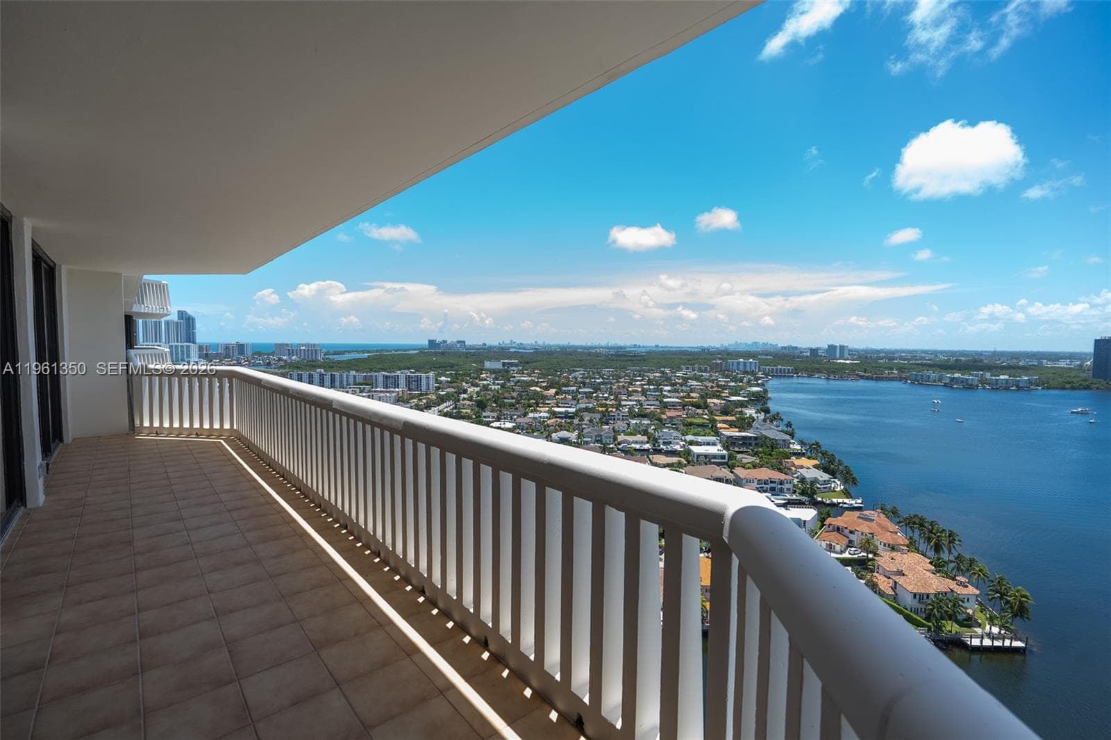 1000 ISL BLVD WILLIAMS IS · #2812 in Aventura - Photo 12