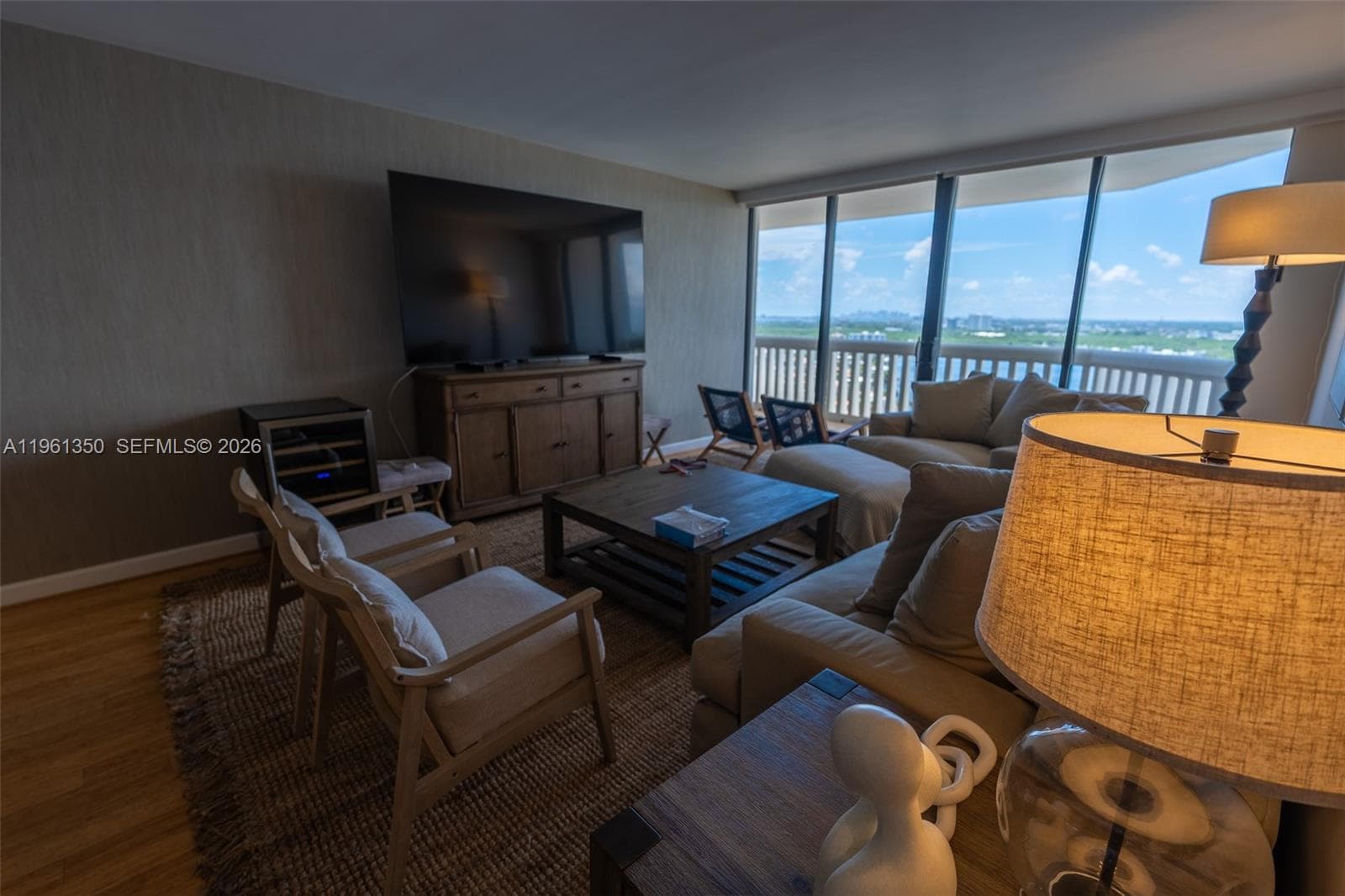 1000 ISL BLVD WILLIAMS IS · #2812 in Aventura - Photo 3