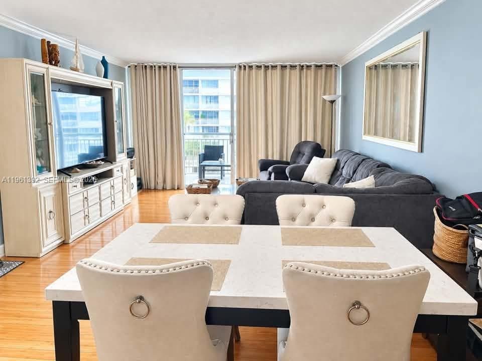 Del Prado · #503 in Aventura - Photo 8
