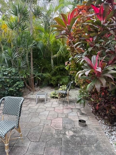 JEFFERSON PLACE CONDO · #11 in Miami Beach - Photo 12