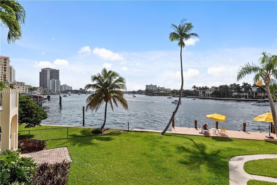 Ft Laud Yacht Beach Club · #209 in Fort Lauderdale - Photo 18