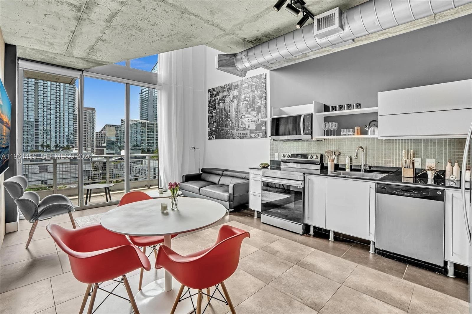 NEO VERTIKA CONDO · #1716 in Miami - Photo 3