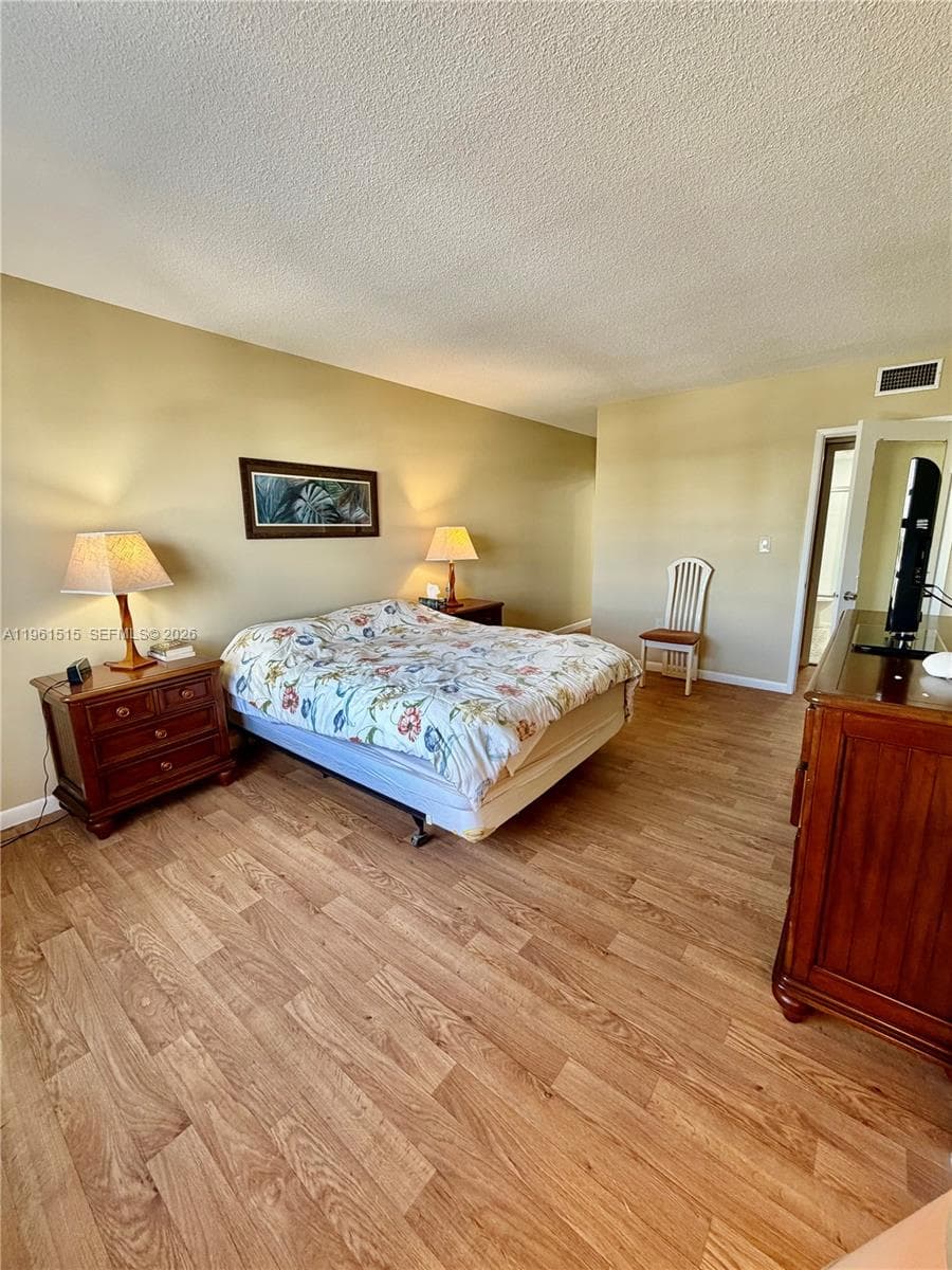 COASTAL TOWERS CONDO · #524 in Sunny Isles Beach - Photo 16
