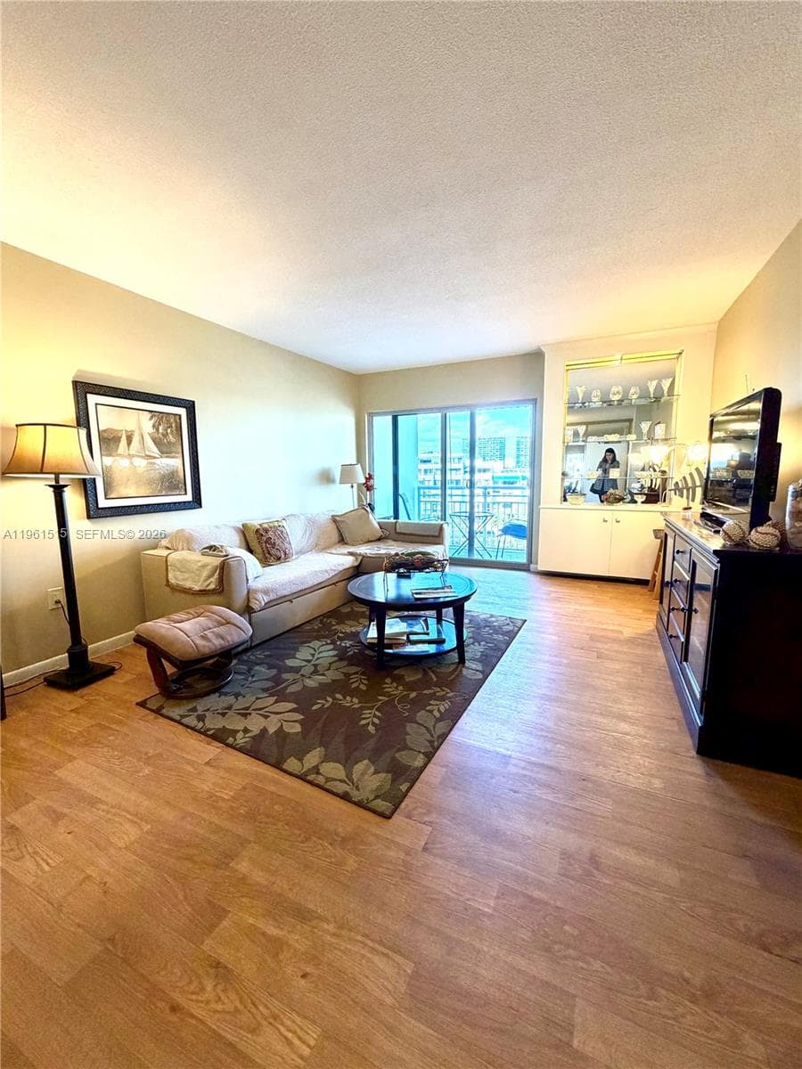 COASTAL TOWERS CONDO · #524 in Sunny Isles Beach - Photo 5