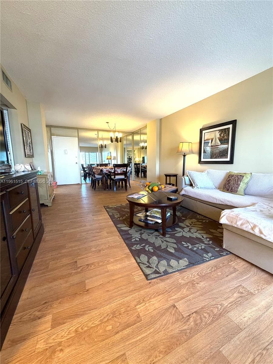 COASTAL TOWERS CONDO · #524 in Sunny Isles Beach - Photo 8