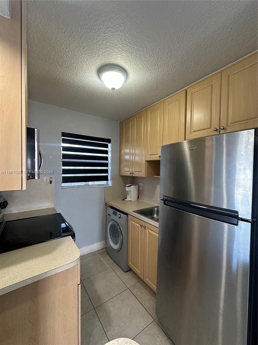 SEVILLA CONDO · #312 in Hallandale Beach - Photo 7