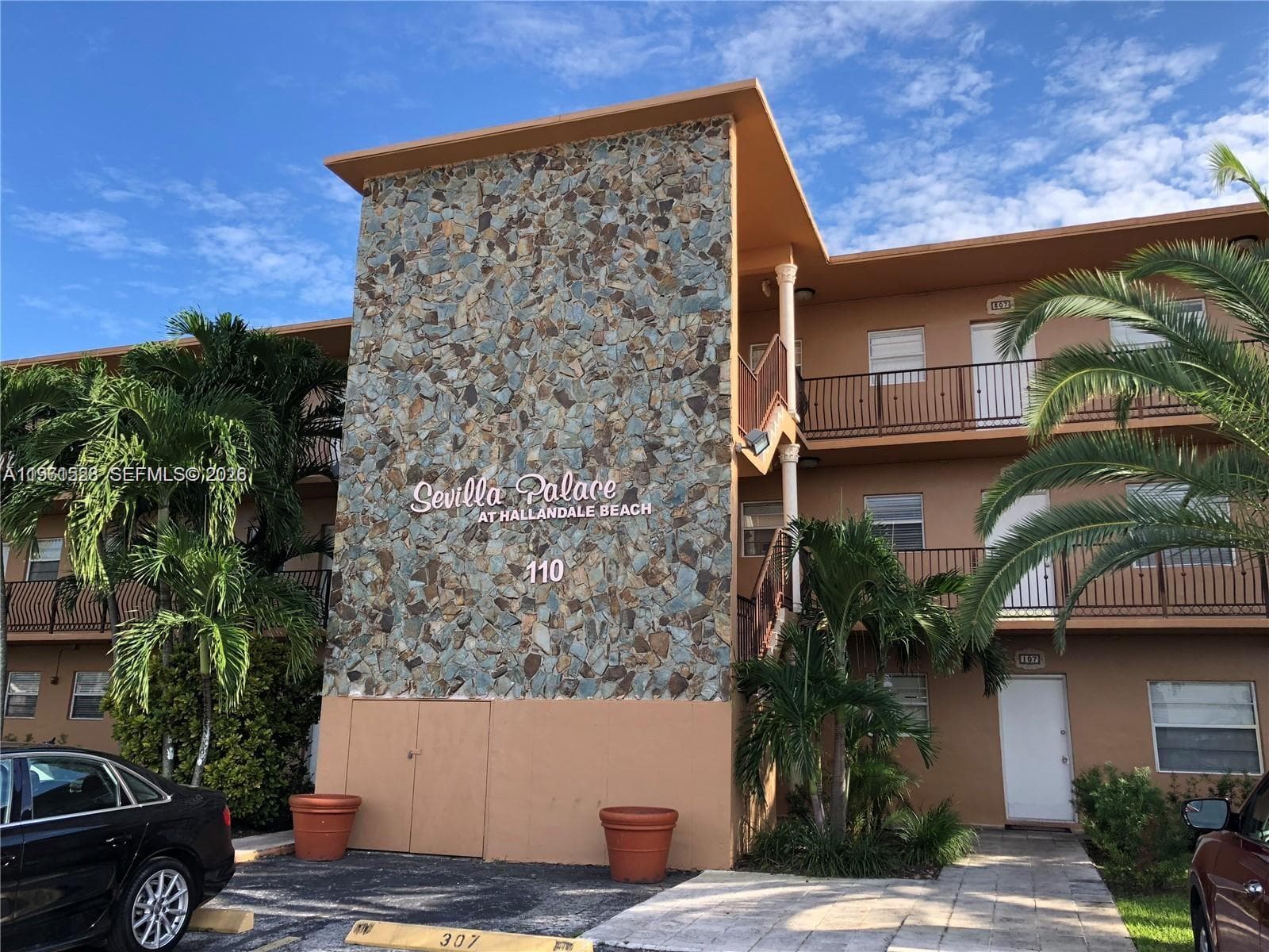 SEVILLA CONDO · #312 in Hallandale Beach - Photo 1