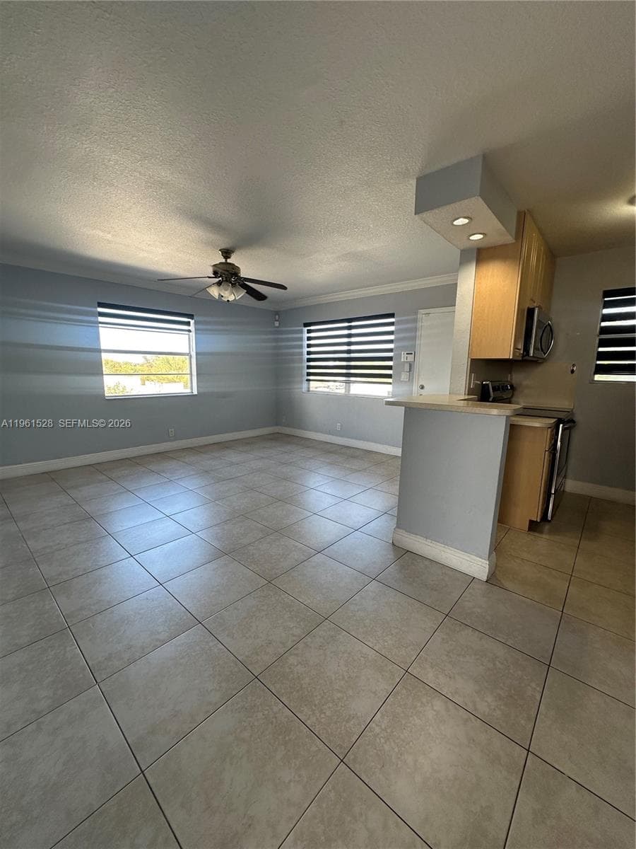 SEVILLA CONDO · #312 in Hallandale Beach - Photo 4