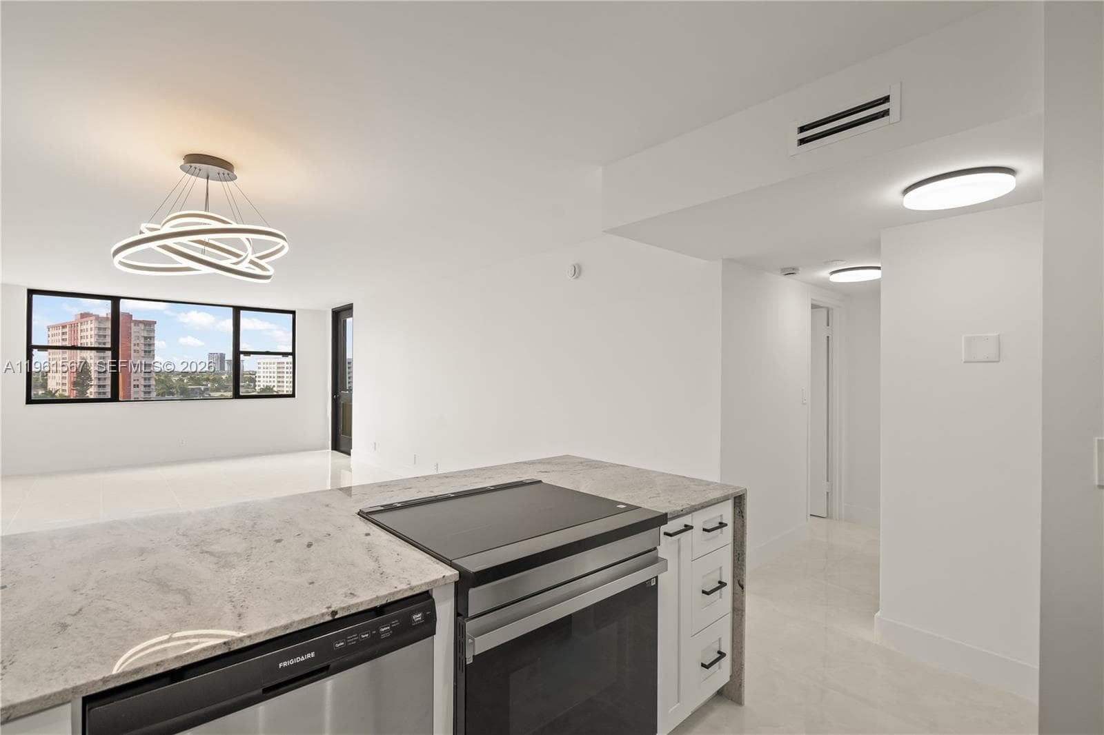 PARKER DORADO CONDO · #717 in Hallandale Beach - Photo 7