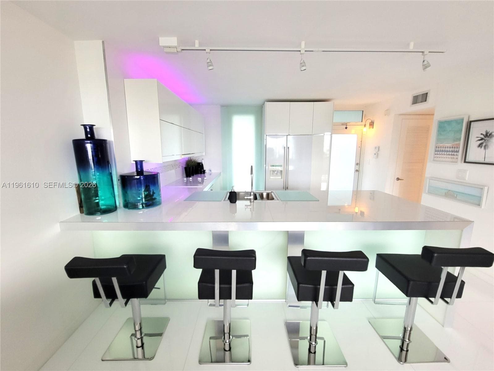BONNE VIE CONDO · #3B in Miami Beach - Photo 2