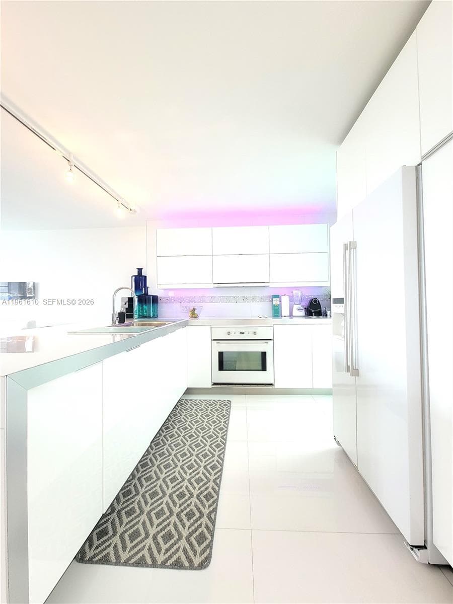 BONNE VIE CONDO · #3B in Miami Beach - Photo 11